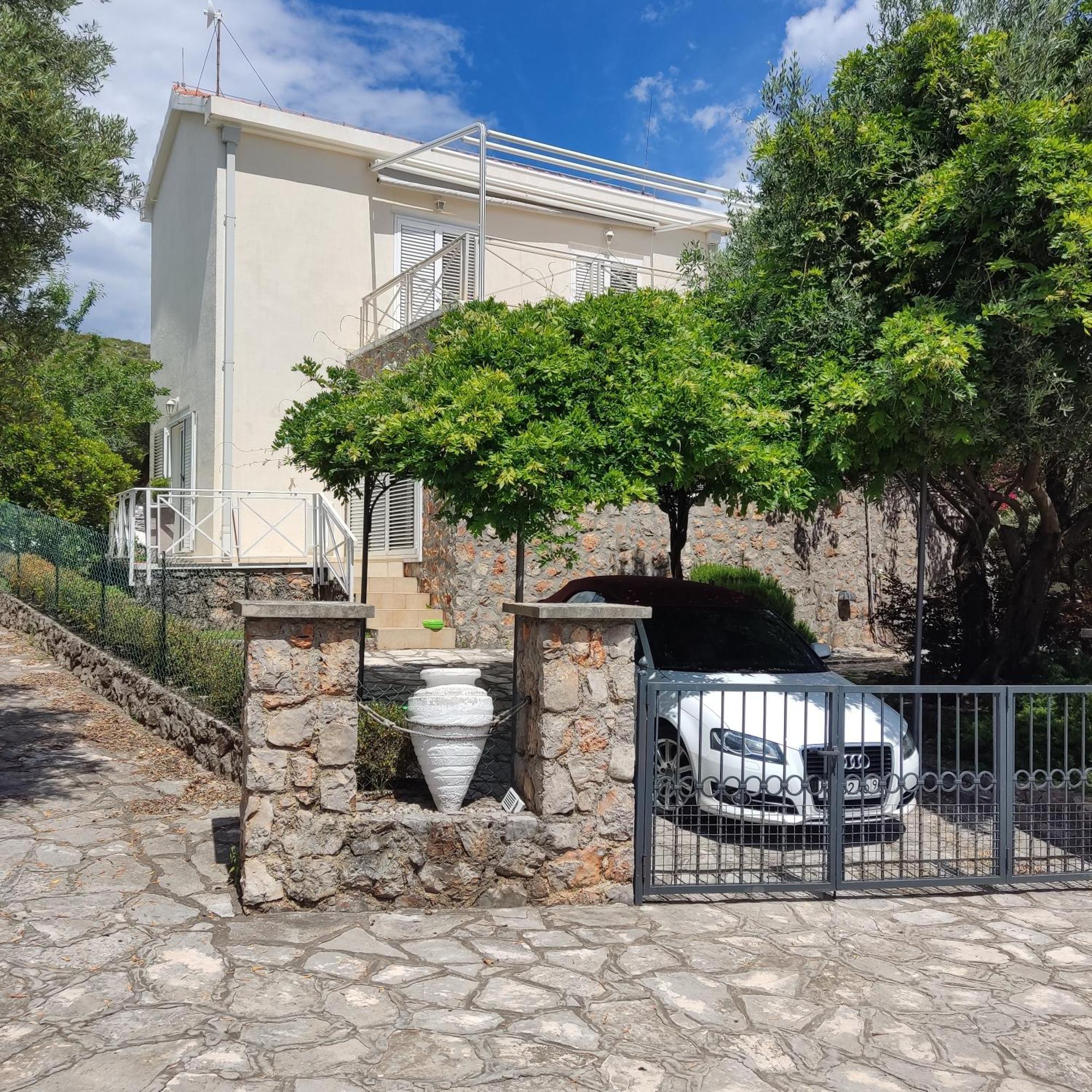Suntime Villa 7 Tivat Exteriör bild