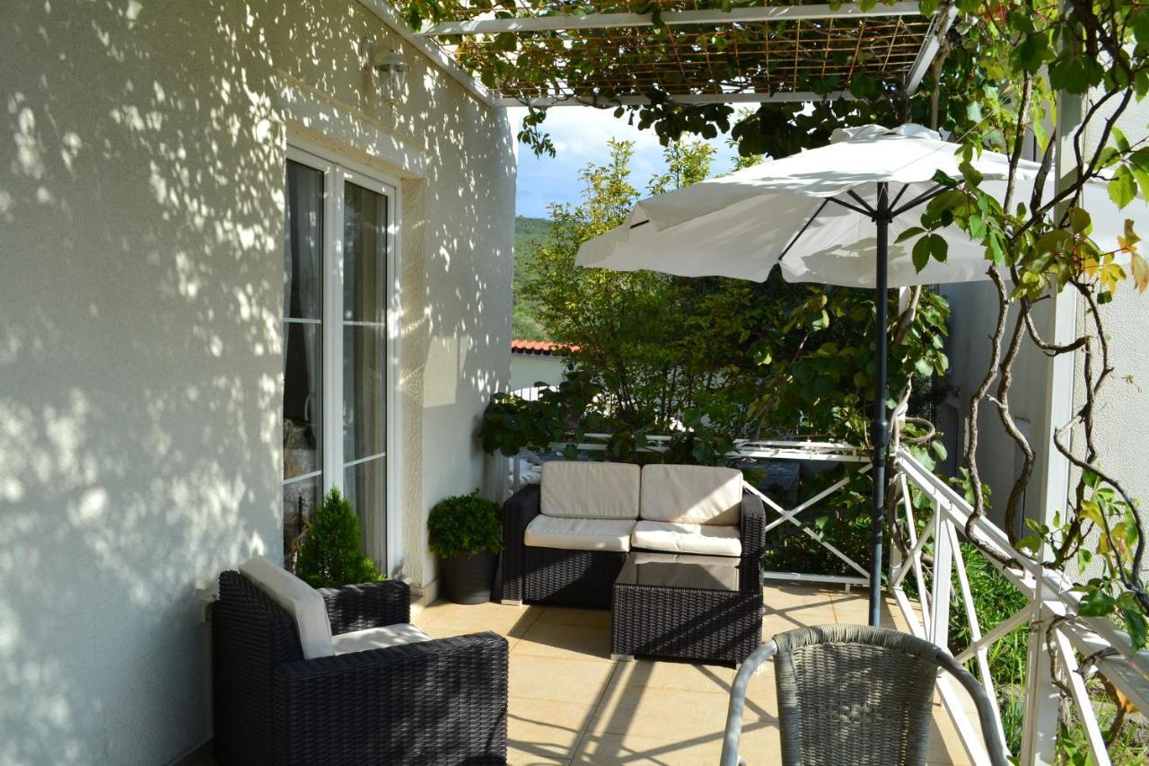 Suntime Villa 7 Tivat Exteriör bild