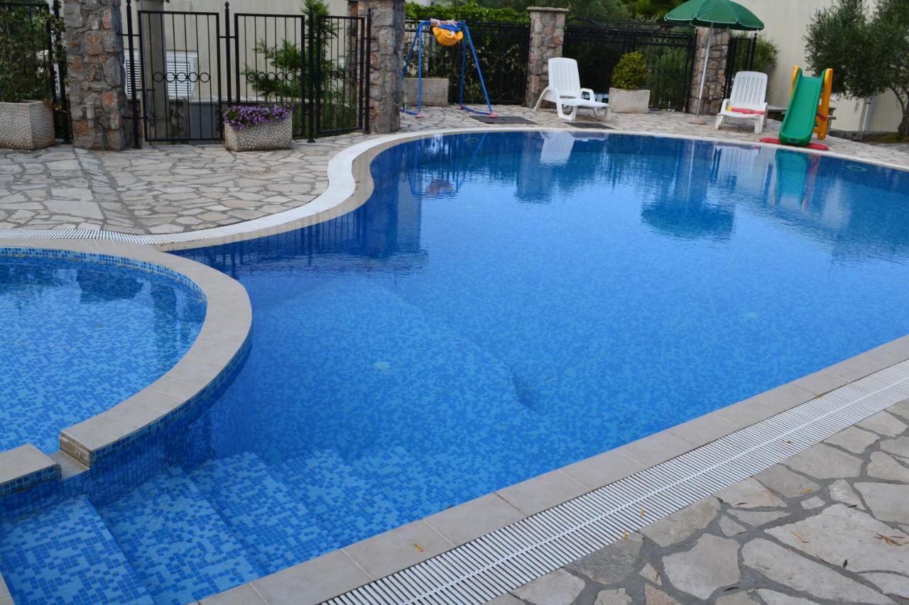 Suntime Villa 7 Tivat Exteriör bild